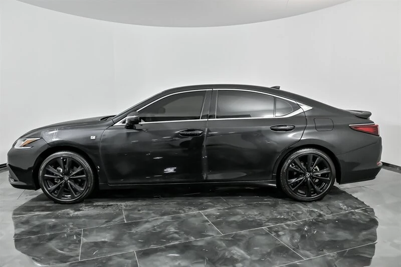 2023 Lexus ES 7th Gen - Image 7 of 12