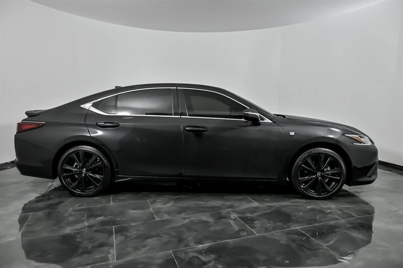 2023 Lexus ES 7th Gen - Image 12 of 12
