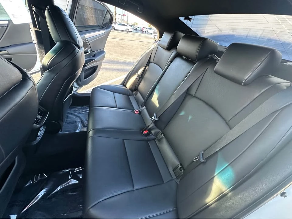 2023 Lexus ES 7th Gen - Image 8 of 11