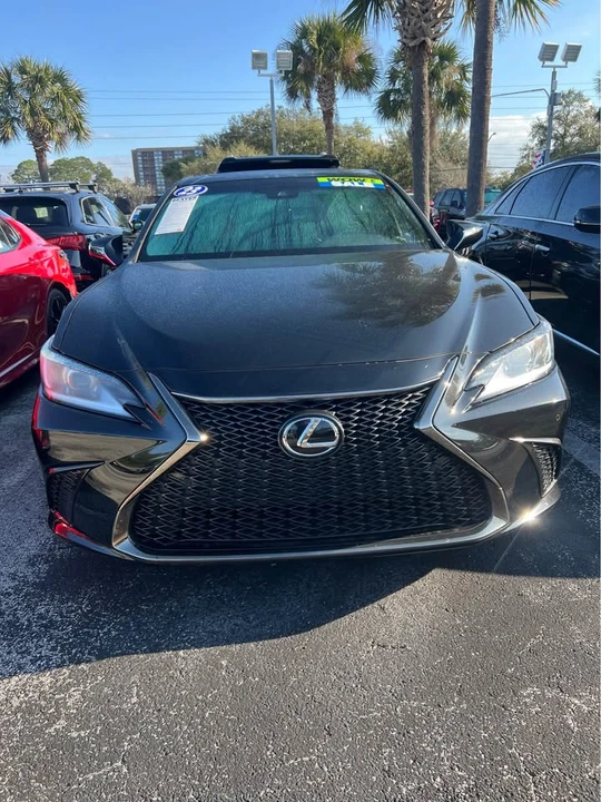 2023 Lexus ES 7th Gen - Image 2 of 9