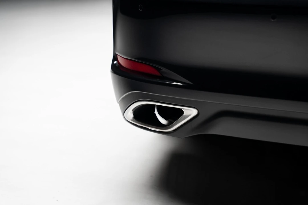 2023 Lexus ES 7th Gen - Image 8 of 12