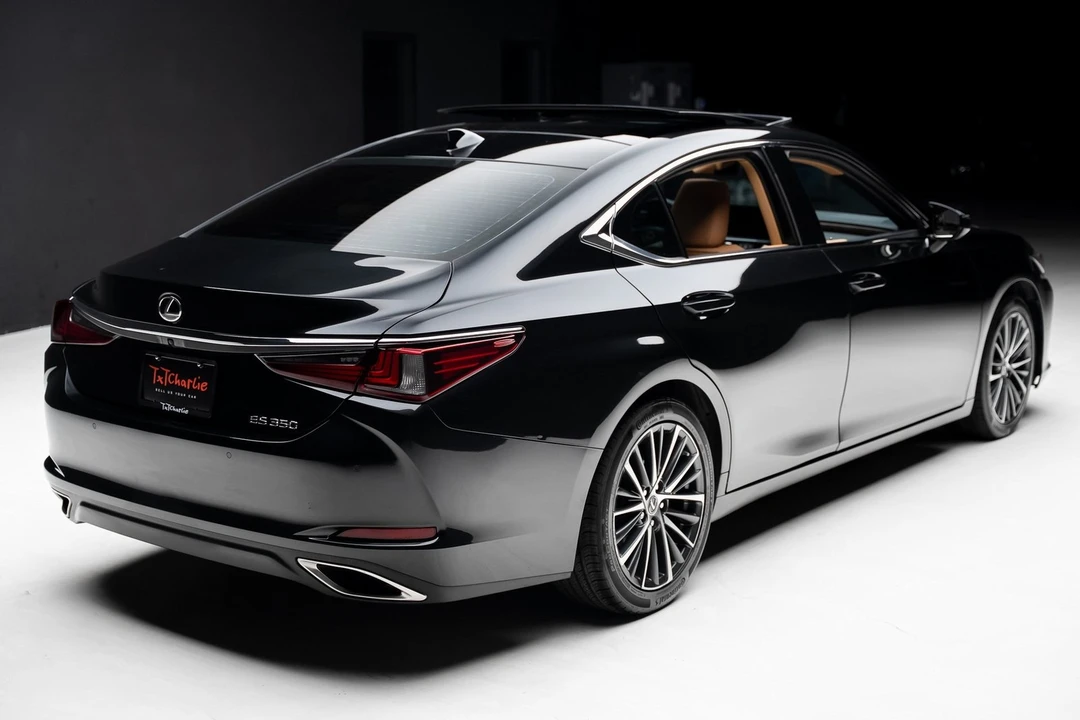 2023 Lexus ES 7th Gen - Image 10 of 21