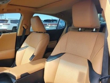 2023 Lexus ES 7th Gen - Image 4 of 5
