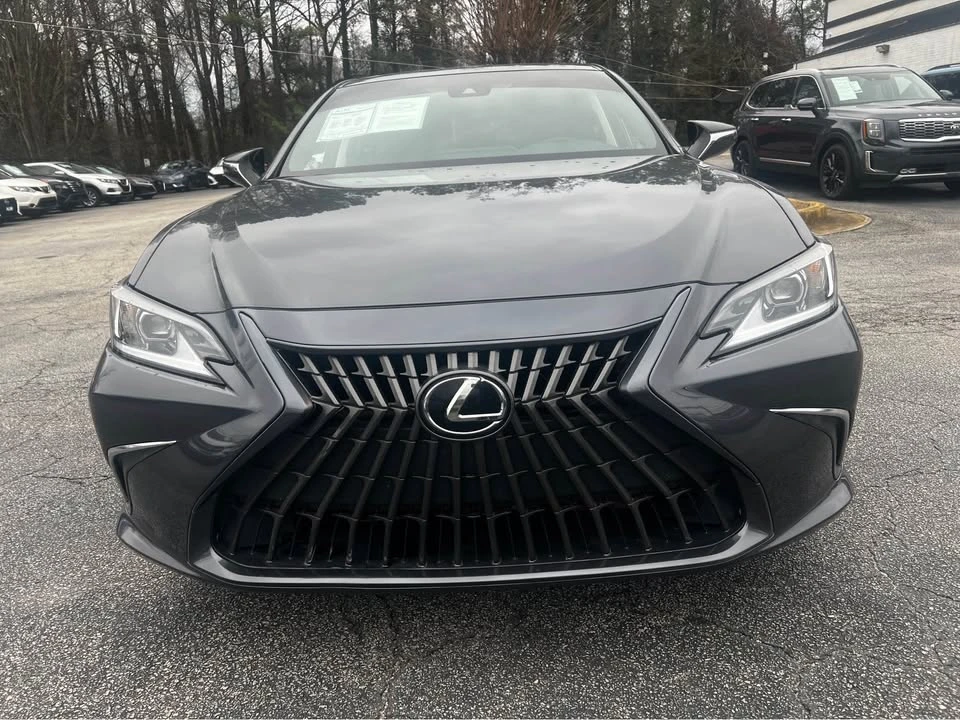 2023 Lexus ES 7th Gen - Image 2 of 17