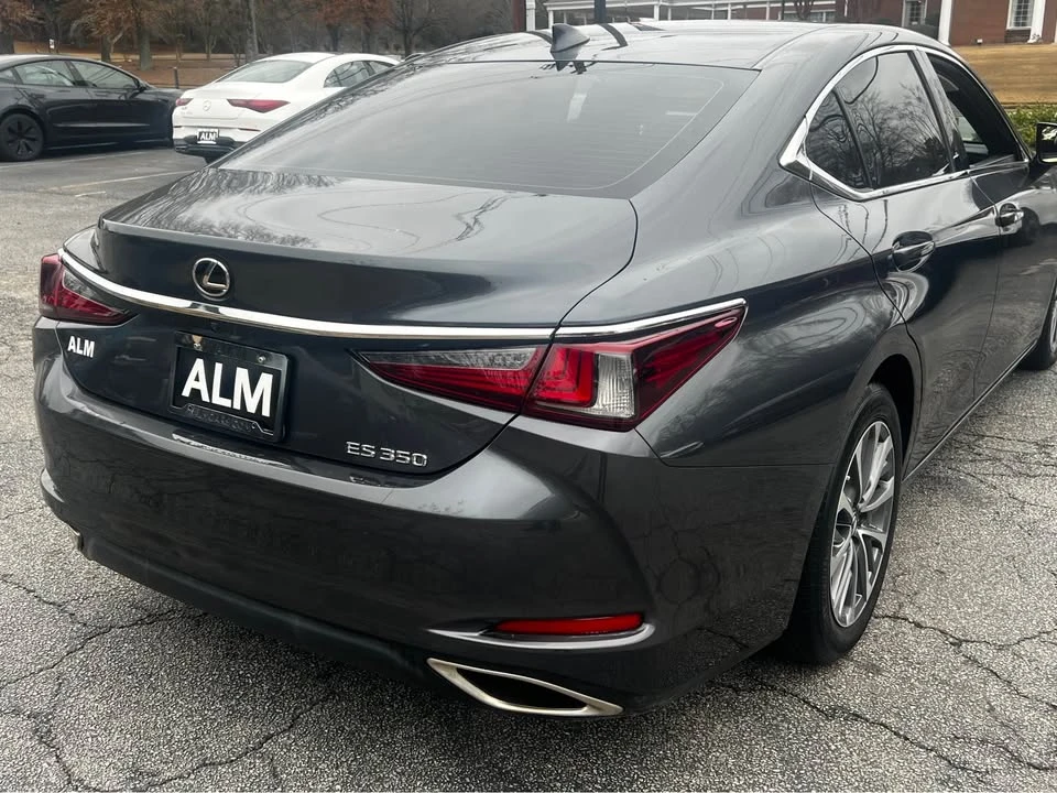 2023 Lexus ES 7th Gen - Image 4 of 17