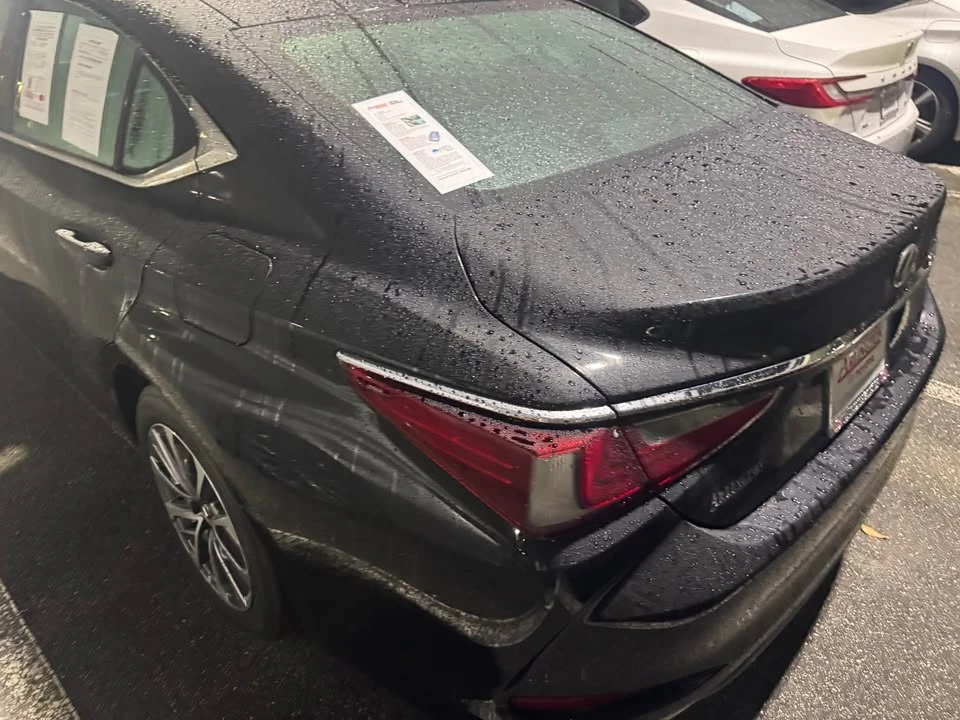 2023 Lexus ES 7th Gen - Image 5 of 5