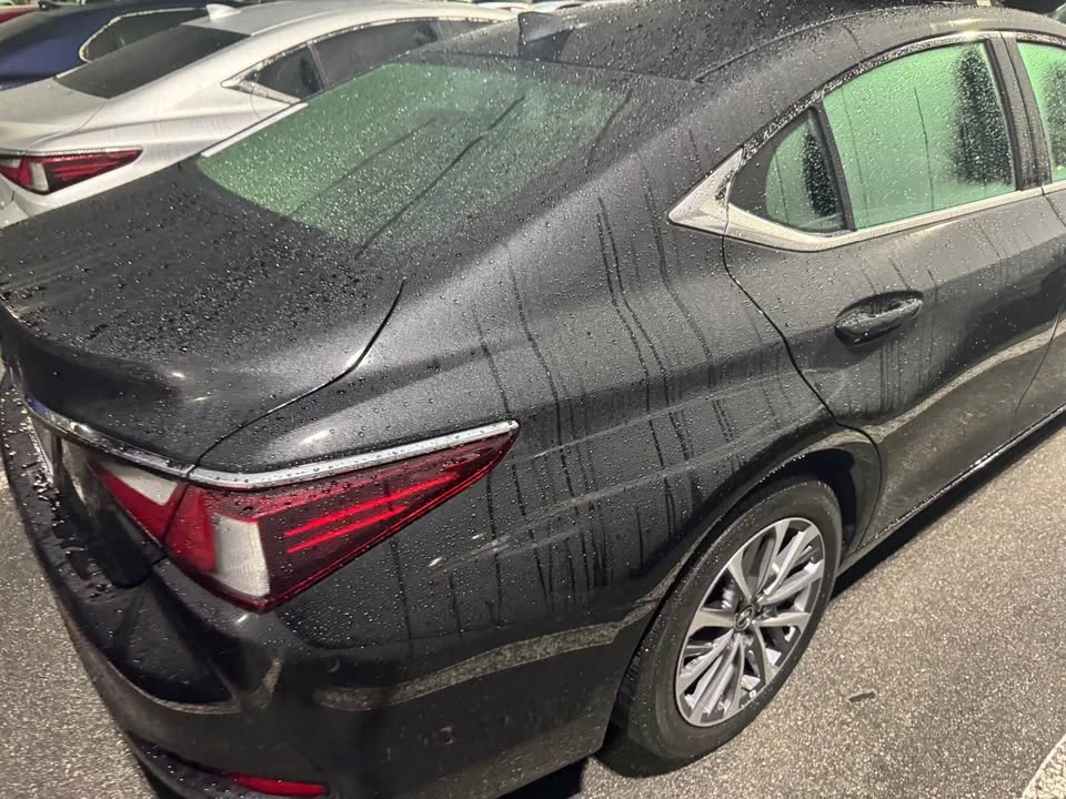 2023 Lexus ES 7th Gen - Image 4 of 5
