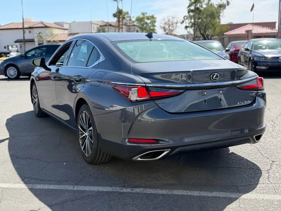 2023 Lexus ES 7th Gen - Image 5 of 16