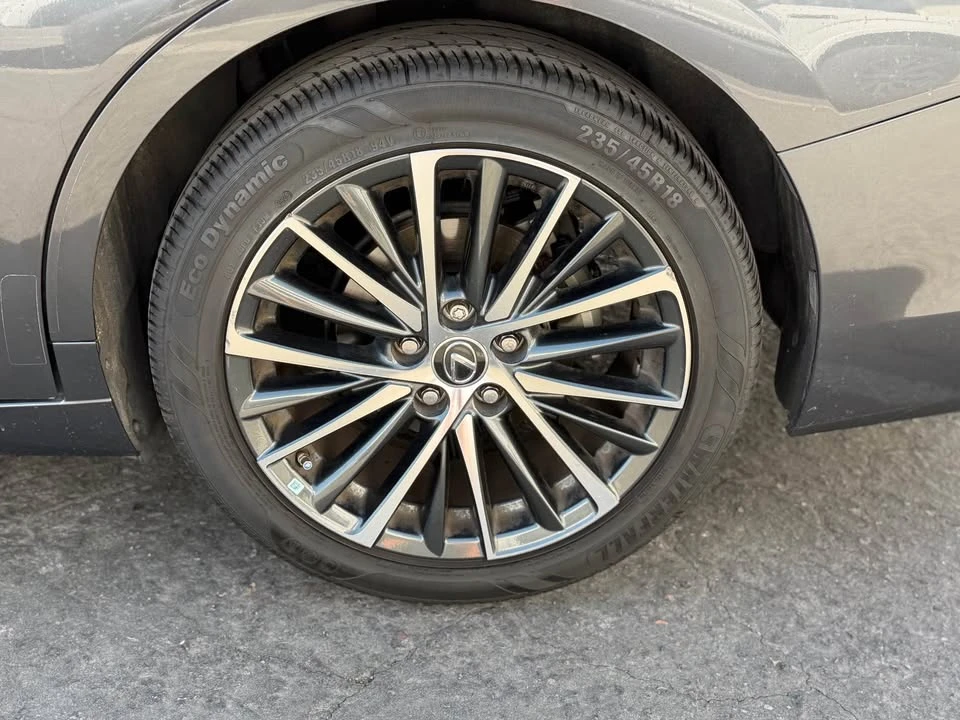 2023 Lexus ES 7th Gen - Image 6 of 16