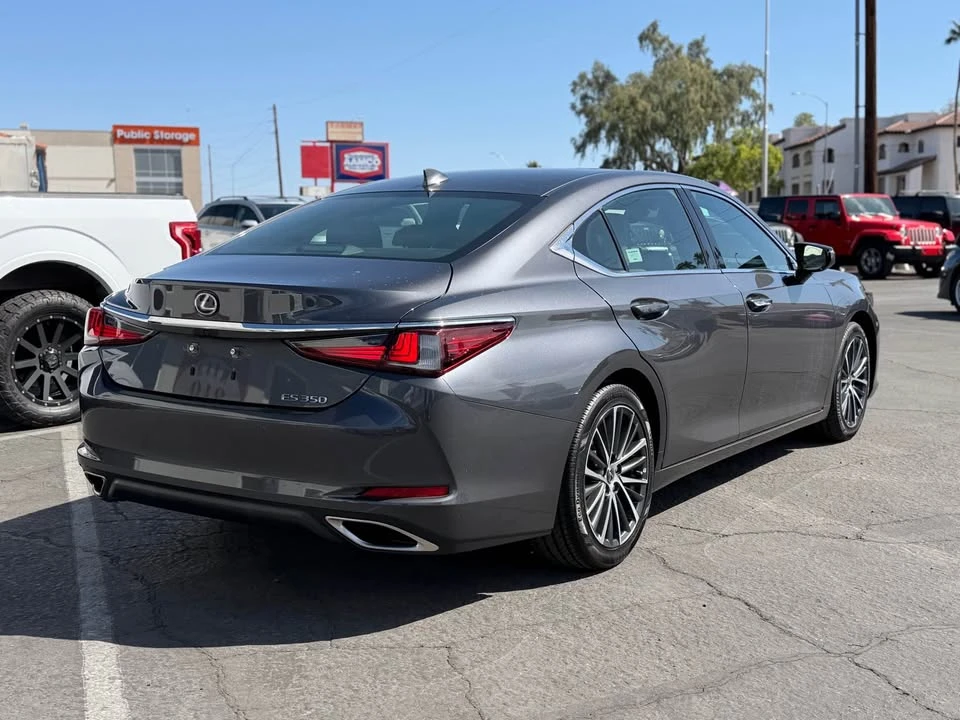2023 Lexus ES 7th Gen - Image 3 of 16