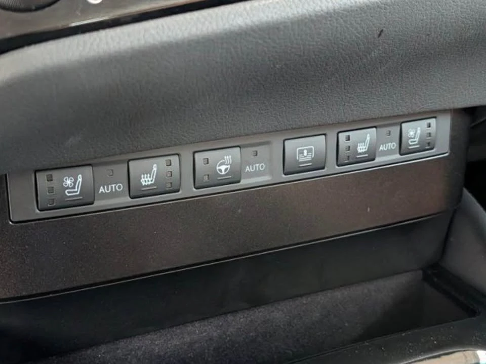 2023 Lexus ES 7th Gen - Image 15 of 18