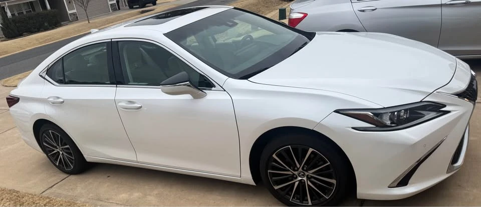 2023 Lexus ES 7th Gen - Image 3 of 6