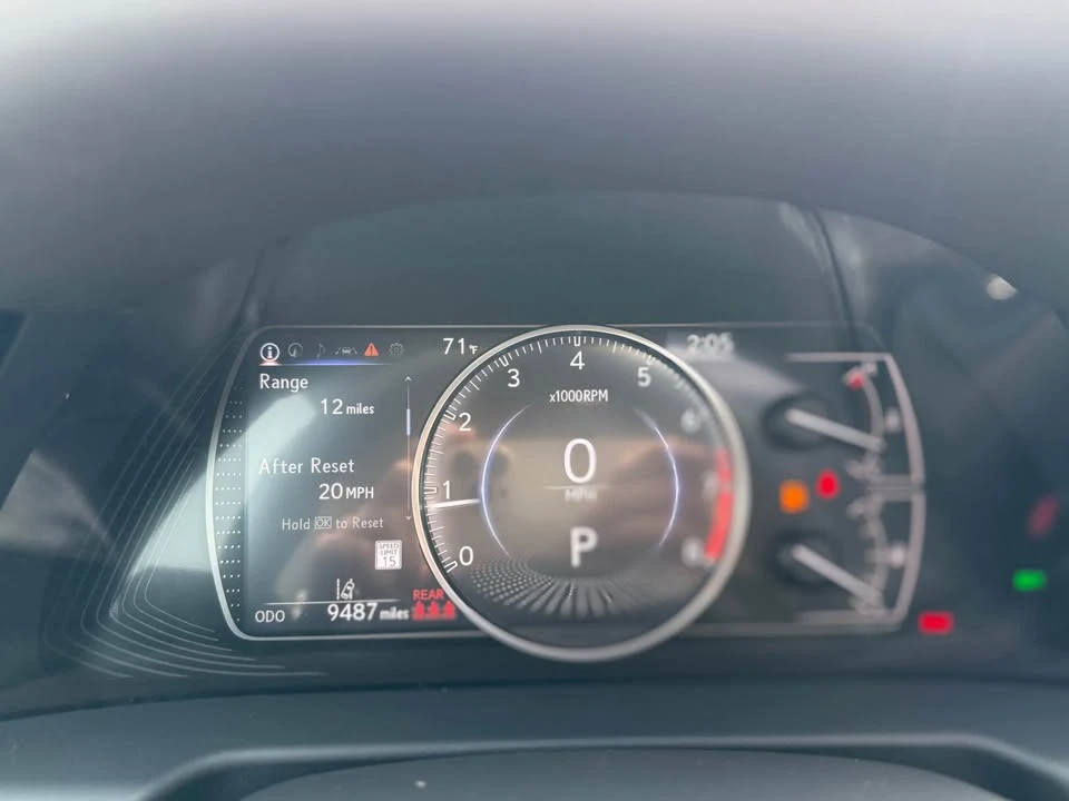 2023 Lexus ES 7th Gen - Image 13 of 14