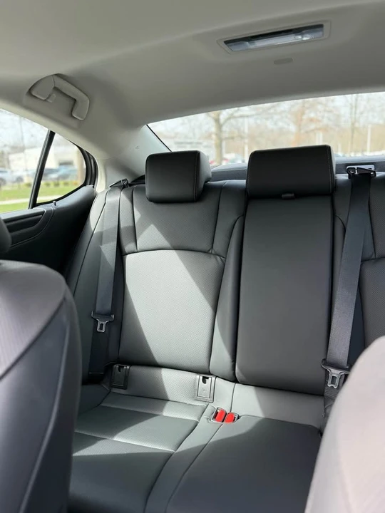 2023 Lexus ES 7th Gen - Image 14 of 14