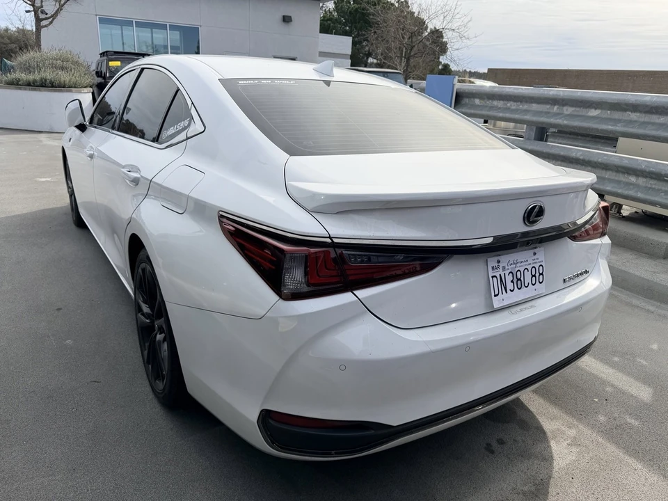 2023 Lexus ES 7th Gen - Image 4 of 4