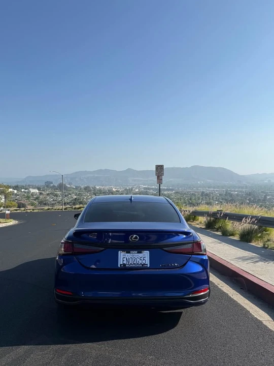 2023 Lexus ES 7th Gen - Image 5 of 20