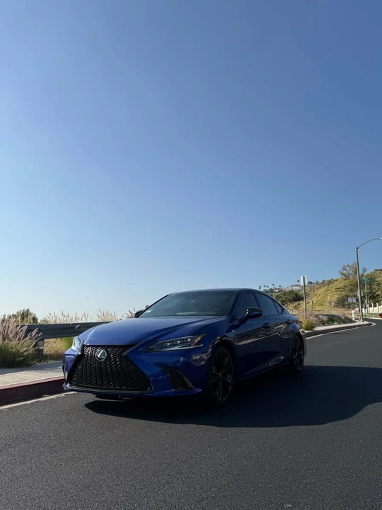 2023 Lexus ES 7th Gen - Image 4 of 20