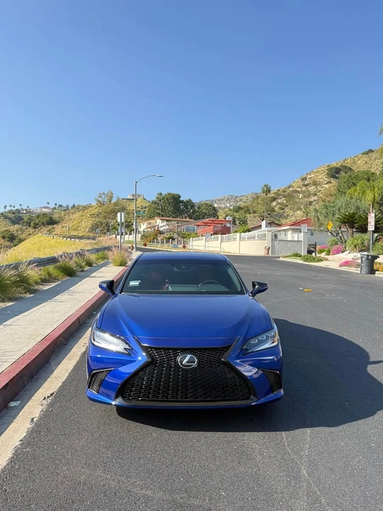 2023 Lexus ES 7th Gen - Image 3 of 20
