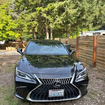 2023 Lexus ES 300h Sedan 4D