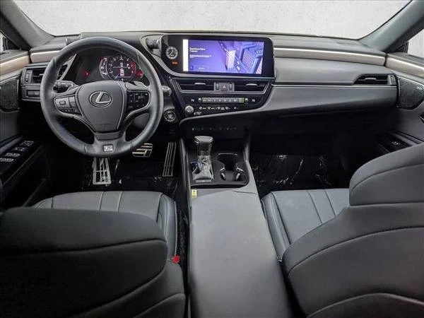 2023 Lexus ES 7th Gen - Image 17 of 21
