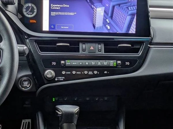 2023 Lexus ES 7th Gen - Image 19 of 21