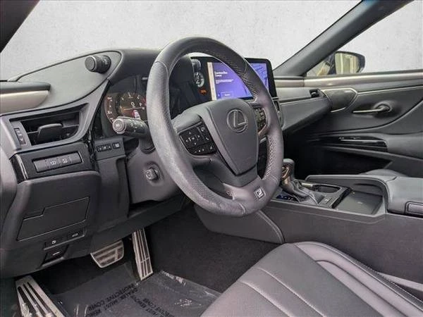 2023 Lexus ES 7th Gen - Image 9 of 21