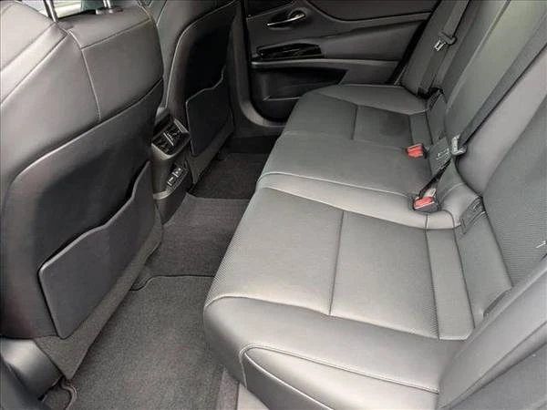 2023 Lexus ES 7th Gen - Image 14 of 21