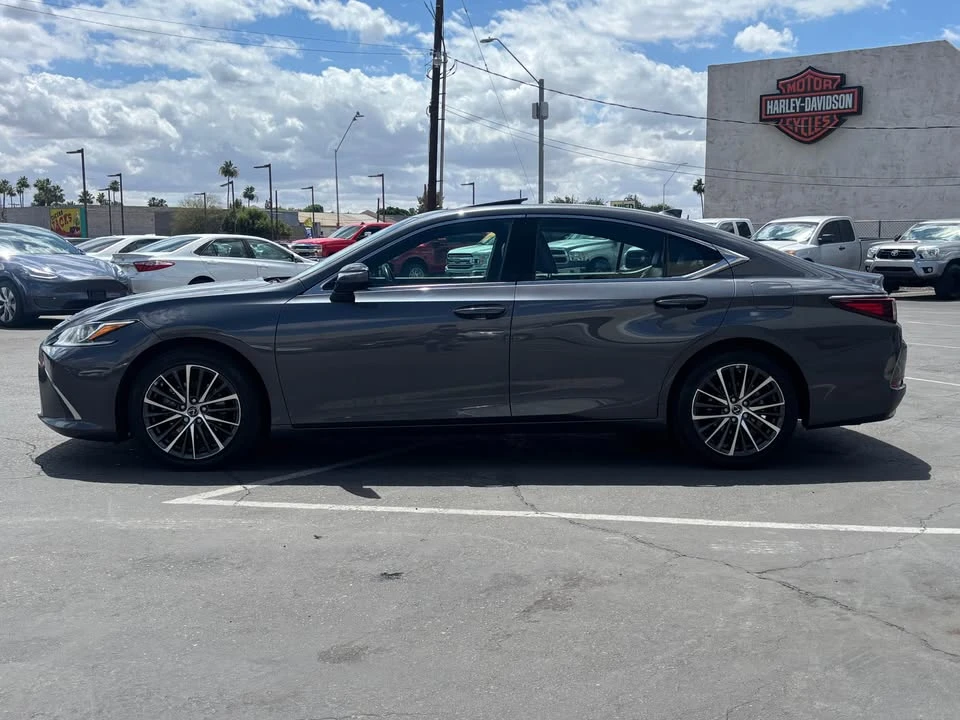 2023 Lexus ES 7th Gen - Image 6 of 20