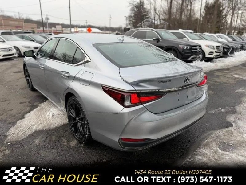 2023 Lexus ES 7th Gen - Image 12 of 12