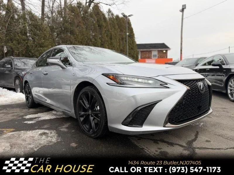 2023 Lexus ES 7th Gen - Image 6 of 12