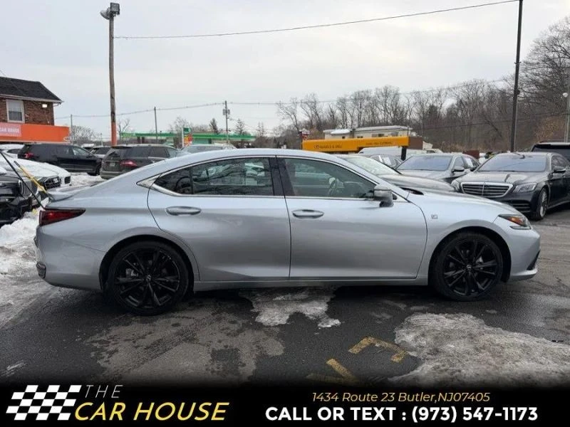 2023 Lexus ES 7th Gen - Image 7 of 12