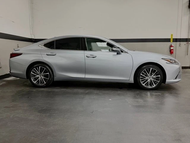 2023 Lexus ES 7th Gen - Image 5 of 21