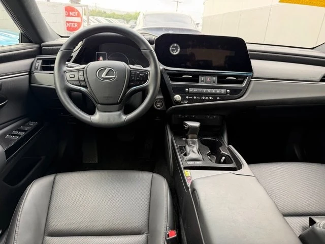 2023 Lexus ES 7th Gen - Image 8 of 15