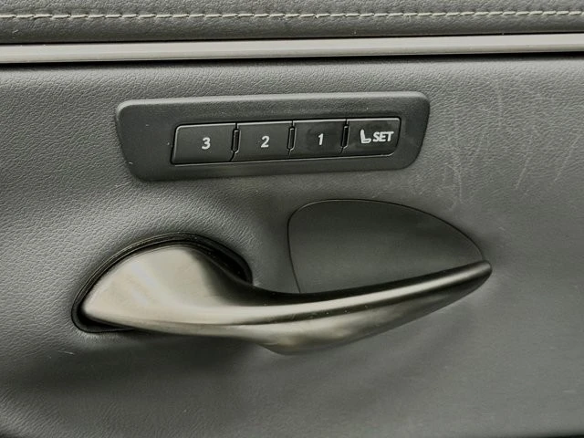 2023 Lexus ES 7th Gen - Image 20 of 21