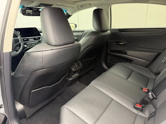 2023 Lexus ES 7th Gen - Image 6 of 15