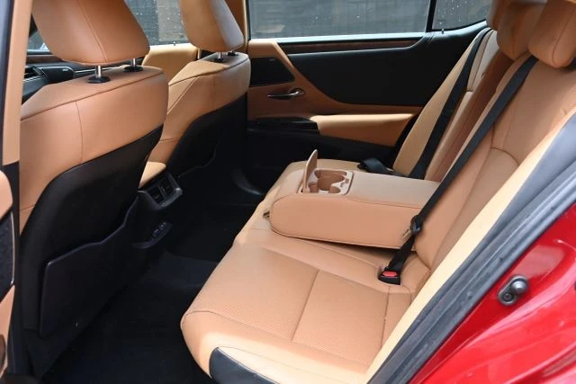 2023 Lexus ES 7th Gen - Image 21 of 21