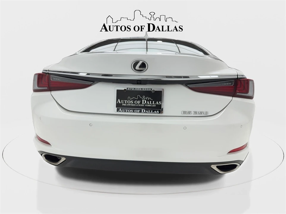 2023 Lexus ES 7th Gen - Image 11 of 12