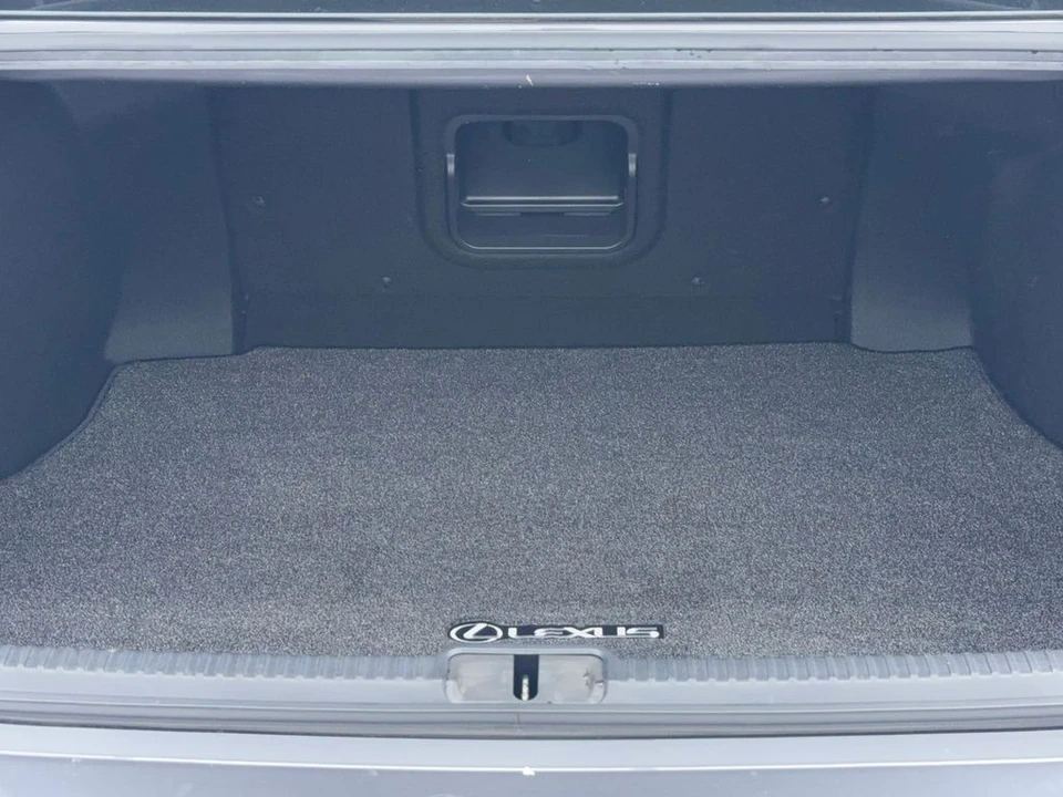 2023 Lexus ES 7th Gen - Image 12 of 21