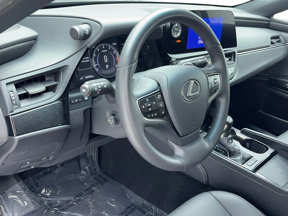 2023 Lexus ES 7th Gen - Image 14 of 21