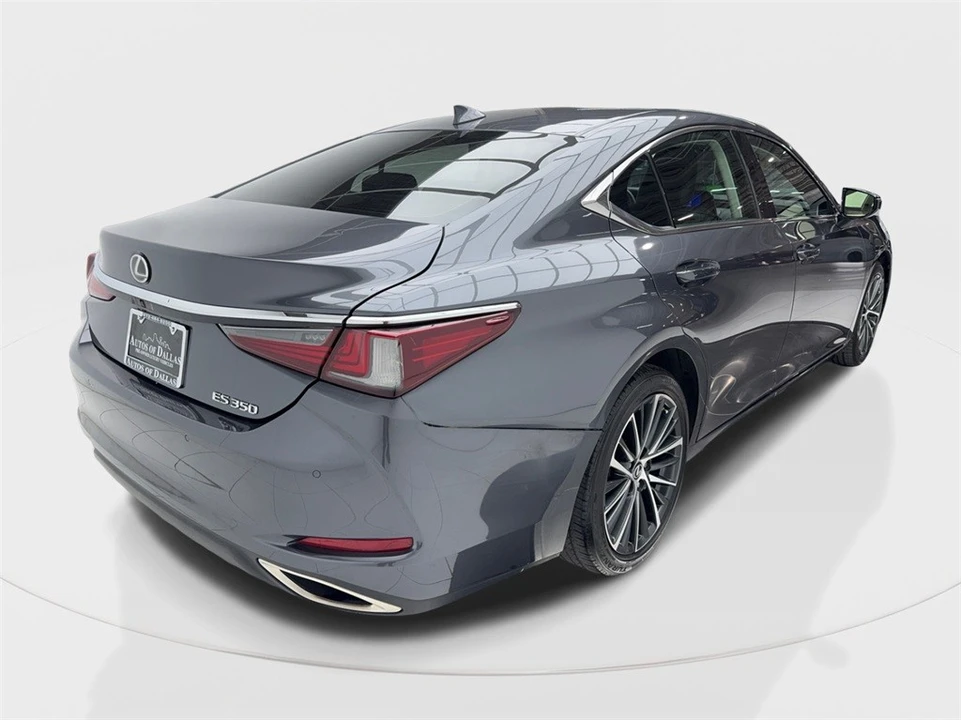 2023 Lexus ES 7th Gen - Image 9 of 12