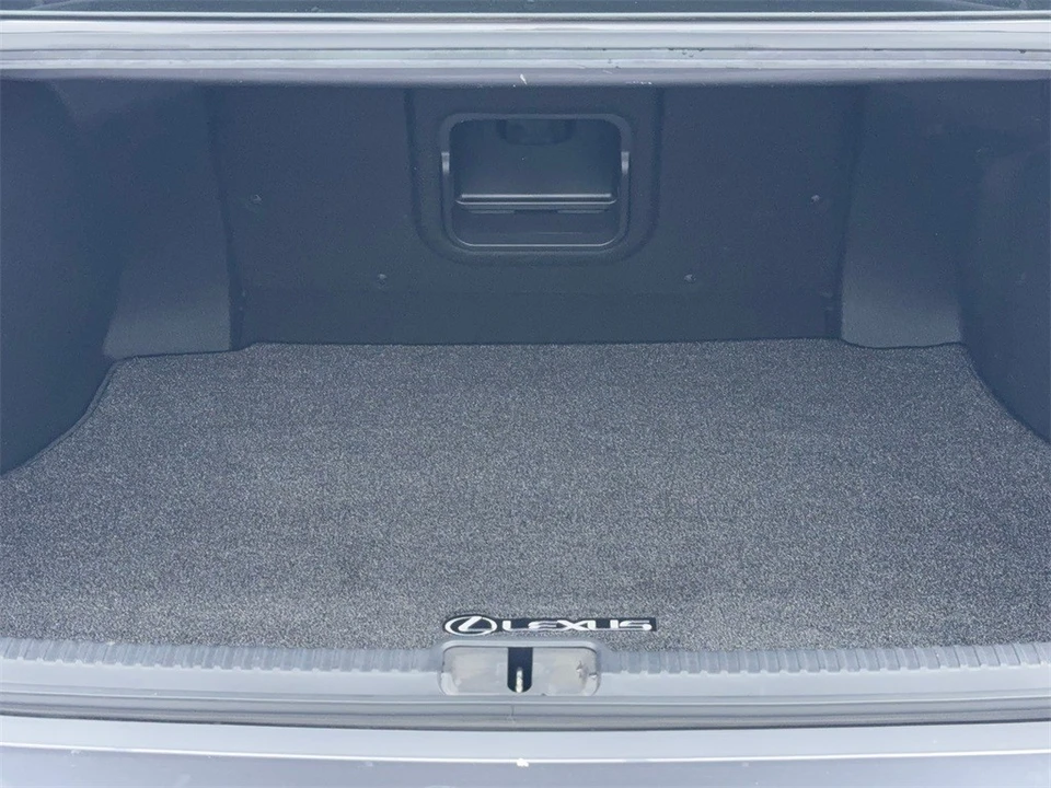 2023 Lexus ES 7th Gen - Image 12 of 12