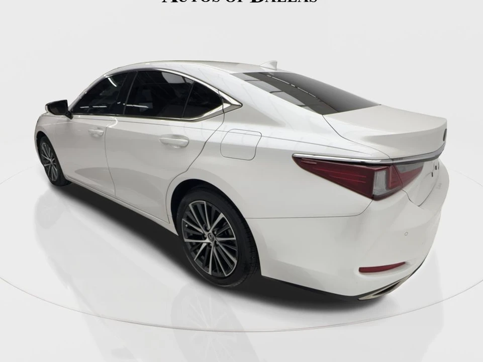 2023 Lexus ES 7th Gen - Image 10 of 21
