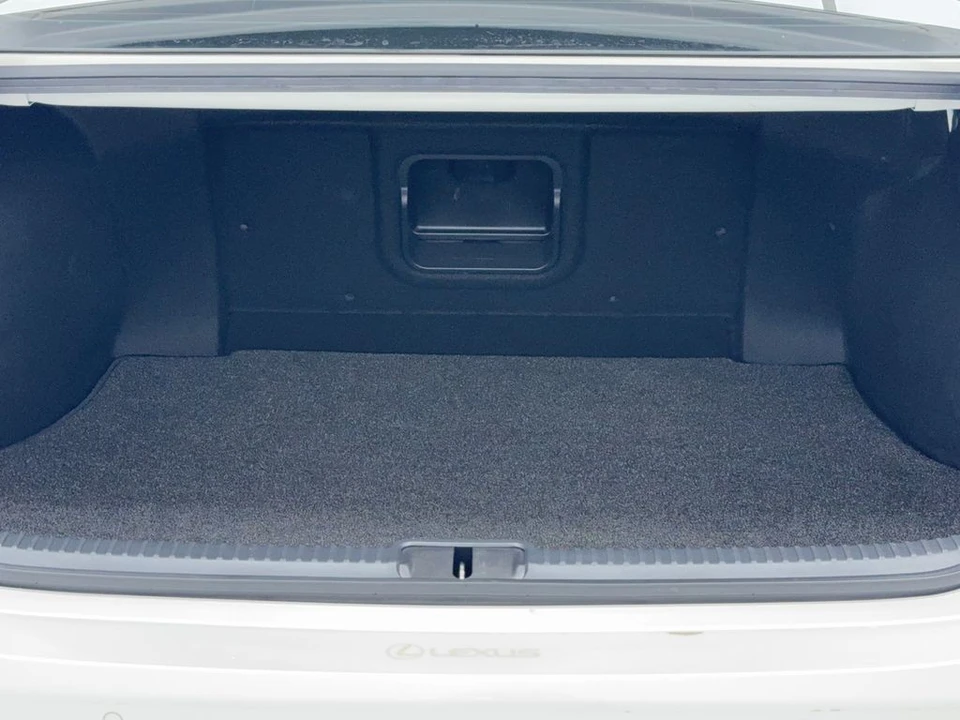 2023 Lexus ES 7th Gen - Image 12 of 12