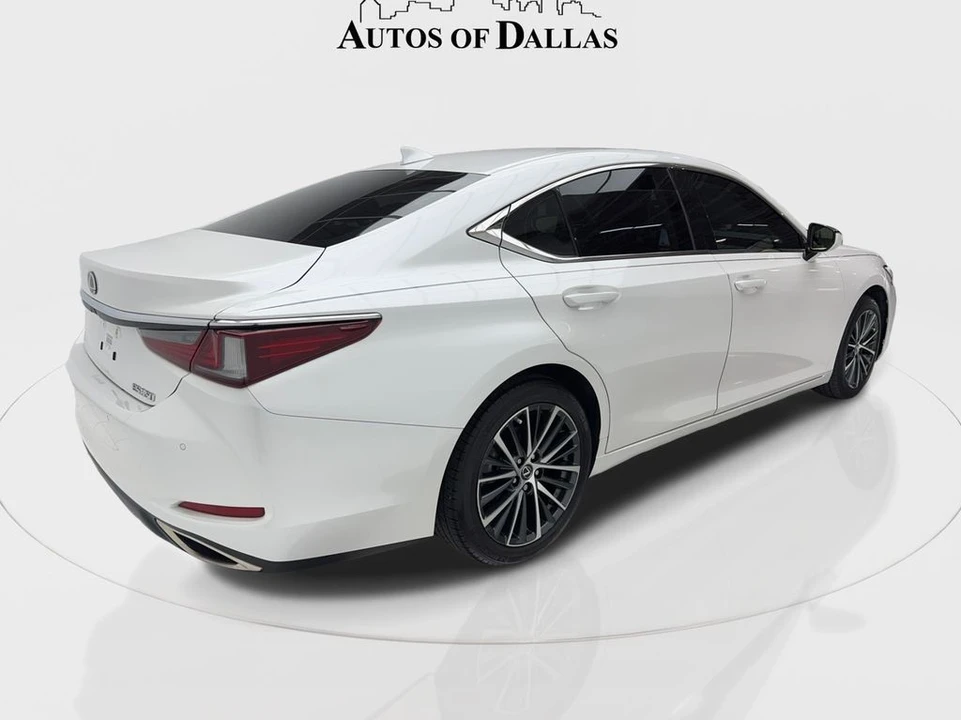 2023 Lexus ES 7th Gen - Image 9 of 21