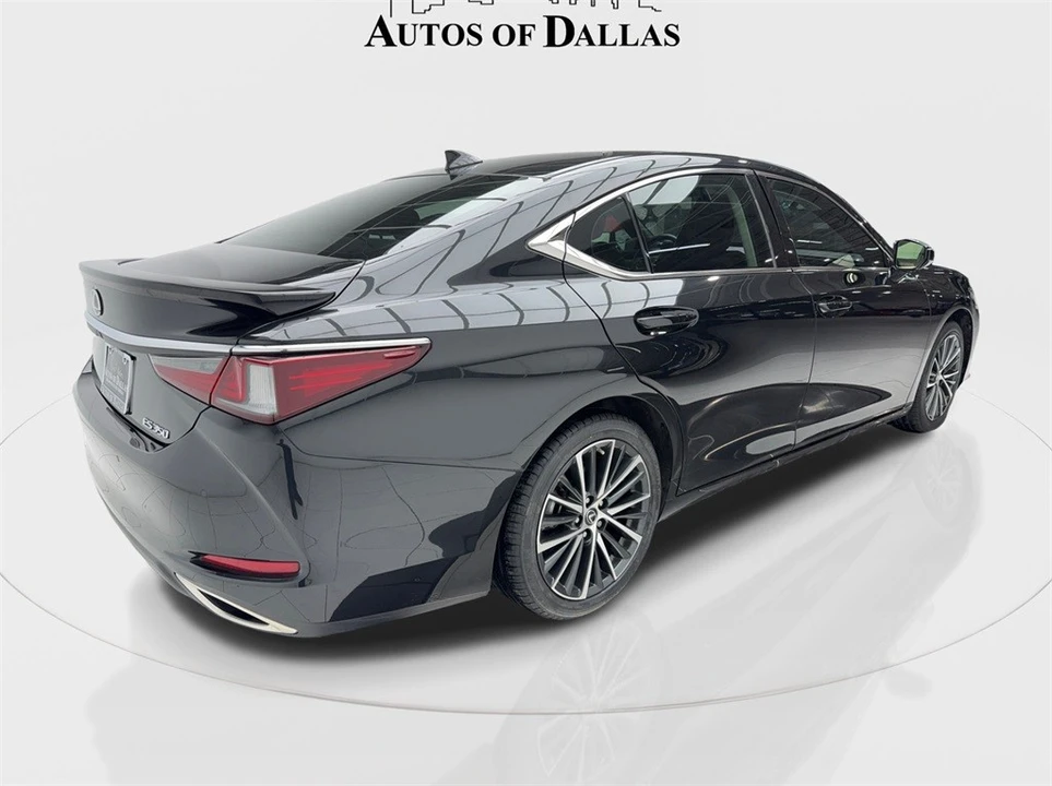 2023 Lexus ES 7th Gen - Image 6 of 12