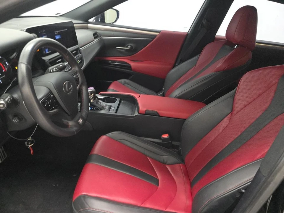 2023 Lexus ES 7th Gen - Image 4 of 10