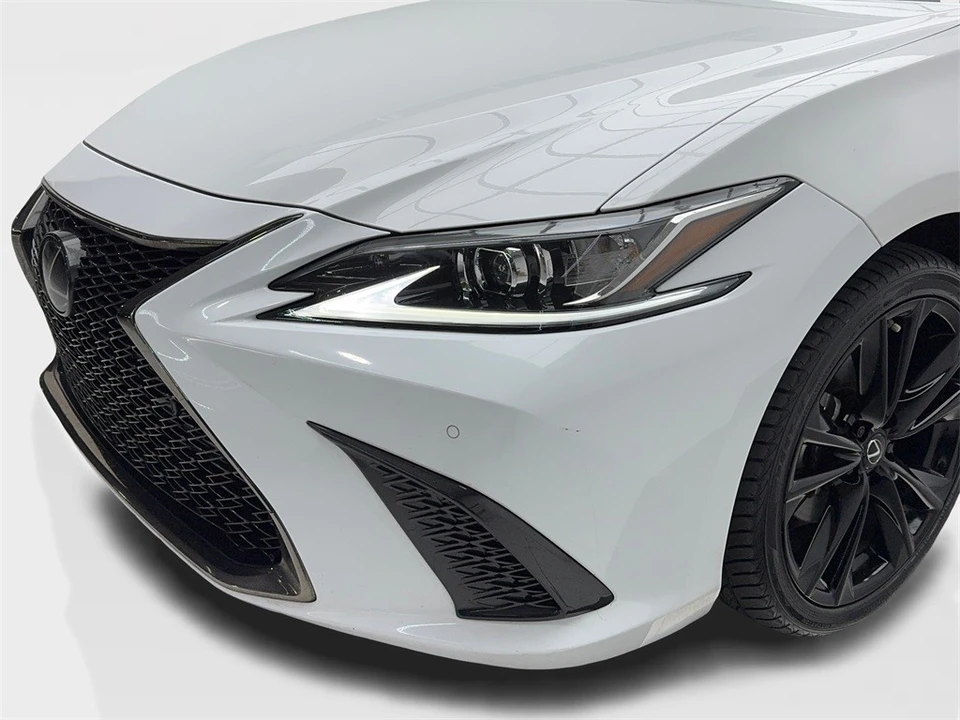 2023 Lexus ES 7th Gen - Image 5 of 12