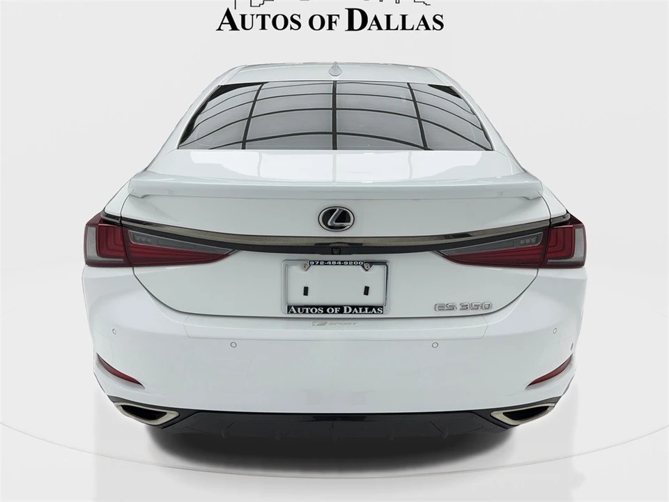 2023 Lexus ES 7th Gen - Image 11 of 12
