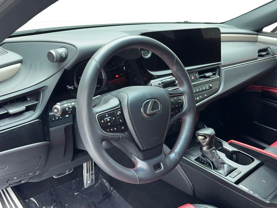2023 Lexus ES 7th Gen - Image 14 of 21