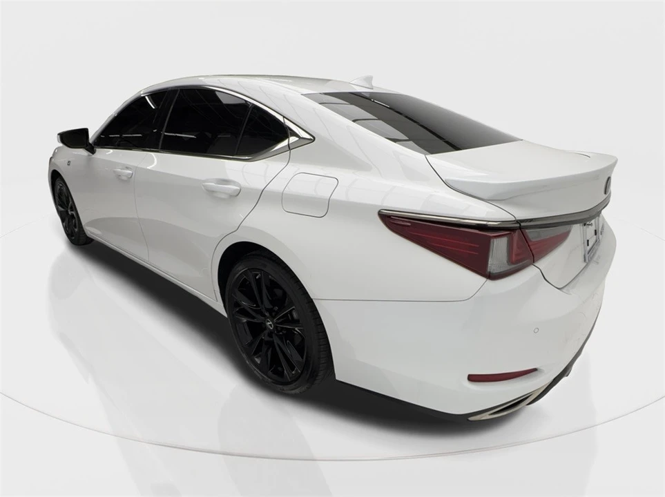 2023 Lexus ES 7th Gen - Image 10 of 12